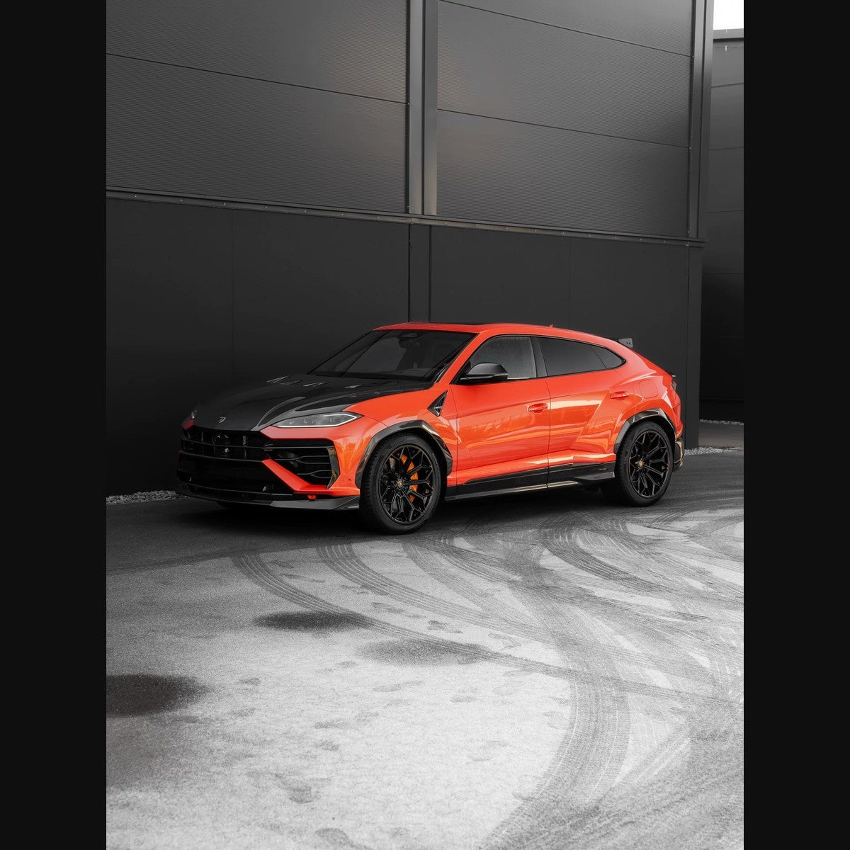 Lamborghini Urus SE N-Style Dry Carbon Fiber Aero Kit – Front Lip / Side Skirts / Rear Lip / Wheel Arches / Hood