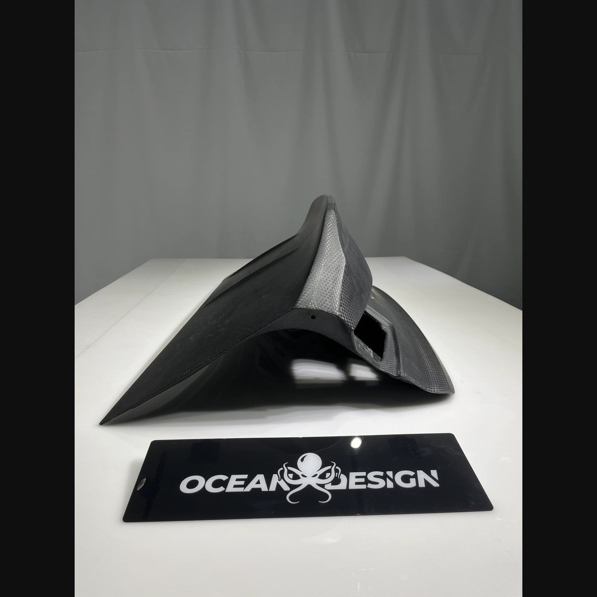 BMW G80 M3 / G82 M4 CSL-Style Dry Carbon Fiber Trunk Lid with Duck Tail Spoiler