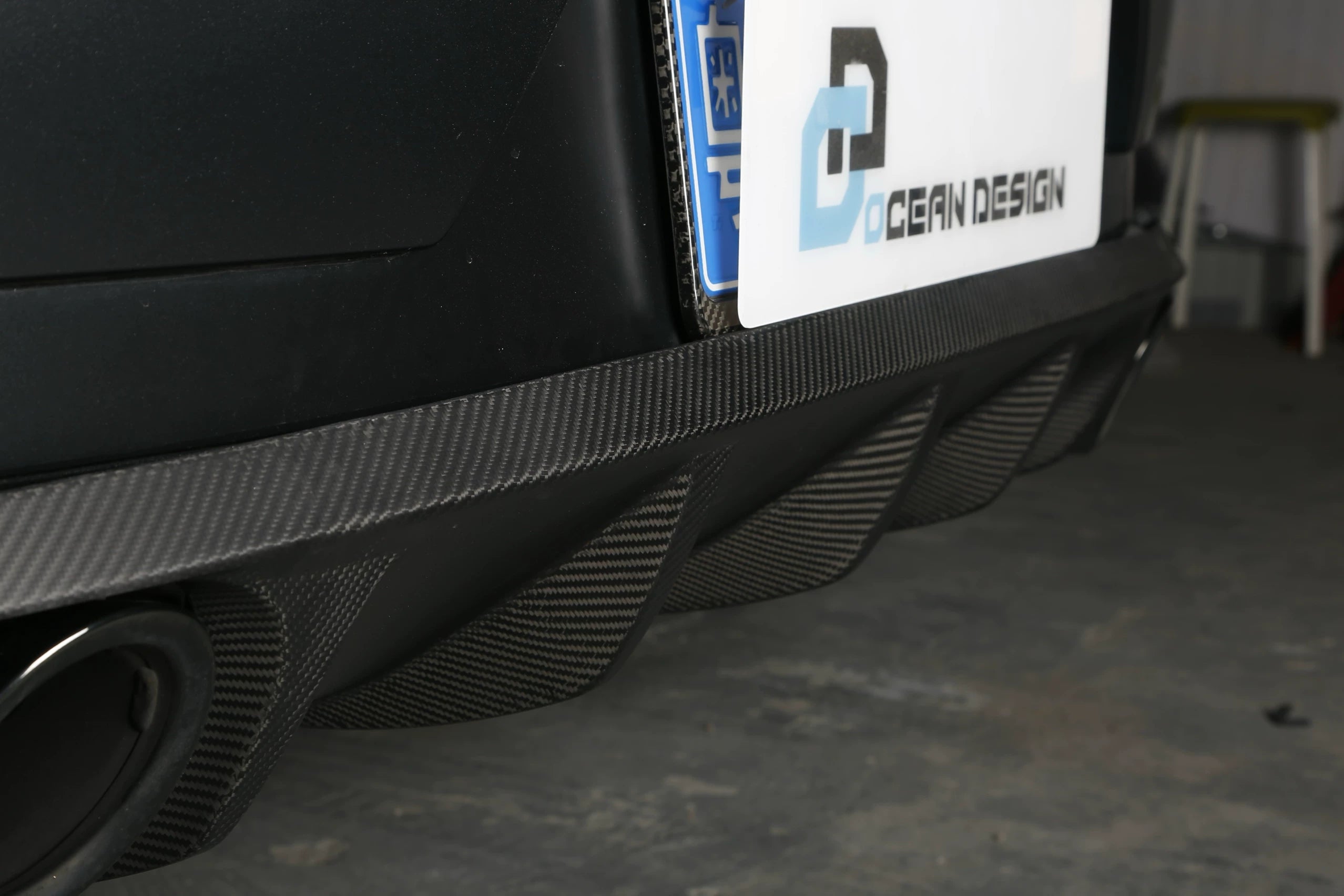 Porsche Macan Techart-Style Carbon Fiber Aero Kit – Front Lip, Side Skirts, Rear Lip, Wing, Front Vents