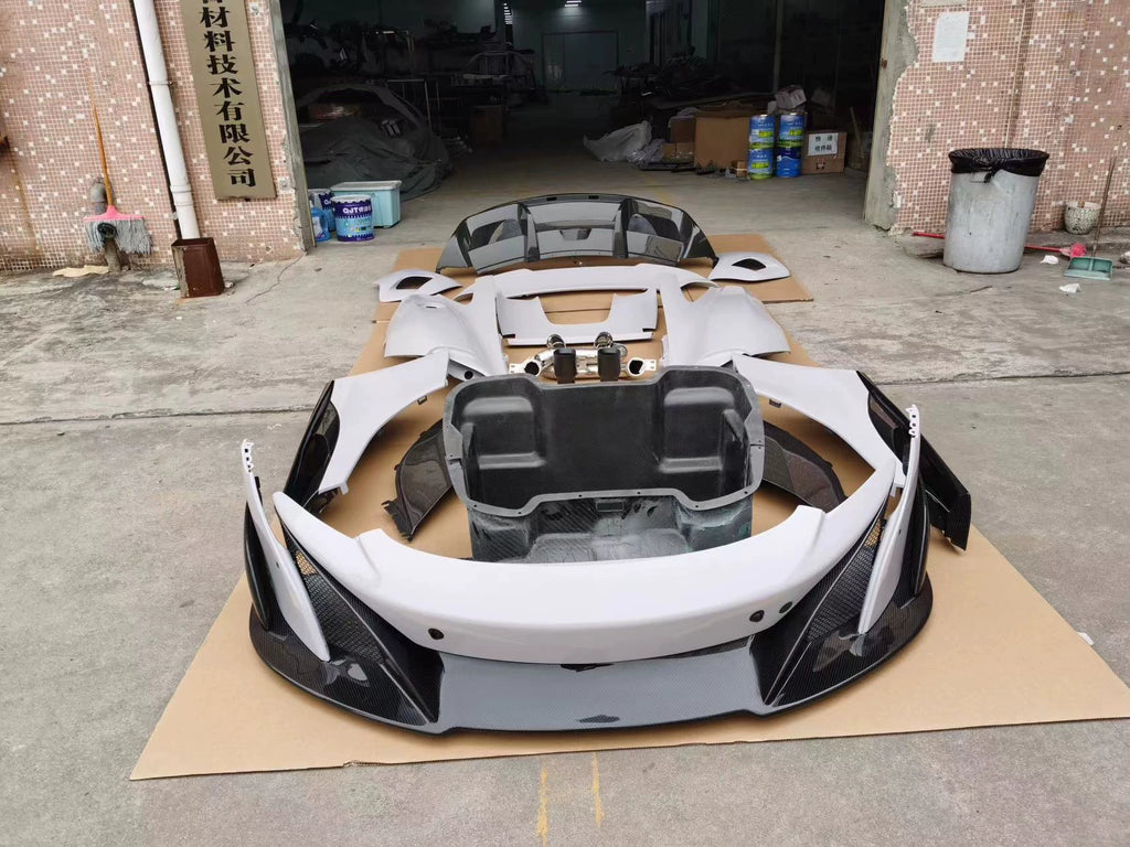 McLaren MP4-12C 625C 650S 675LT-Style Dry Carbon Fiber Full Widebody Kit