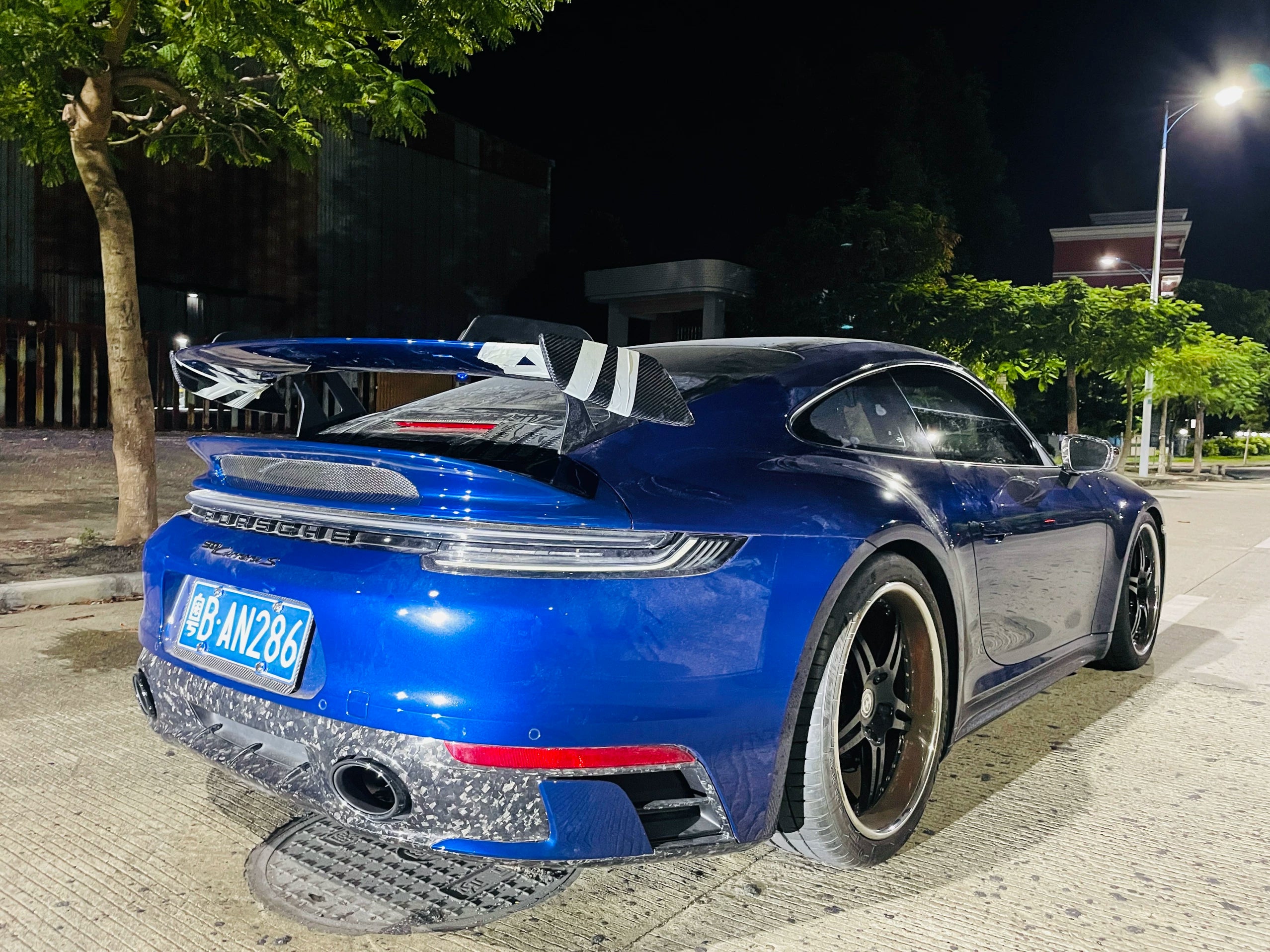 Porsche 911 992.1 Sport Design-Style Dry Carbon Fiber Rear Lip & Wing