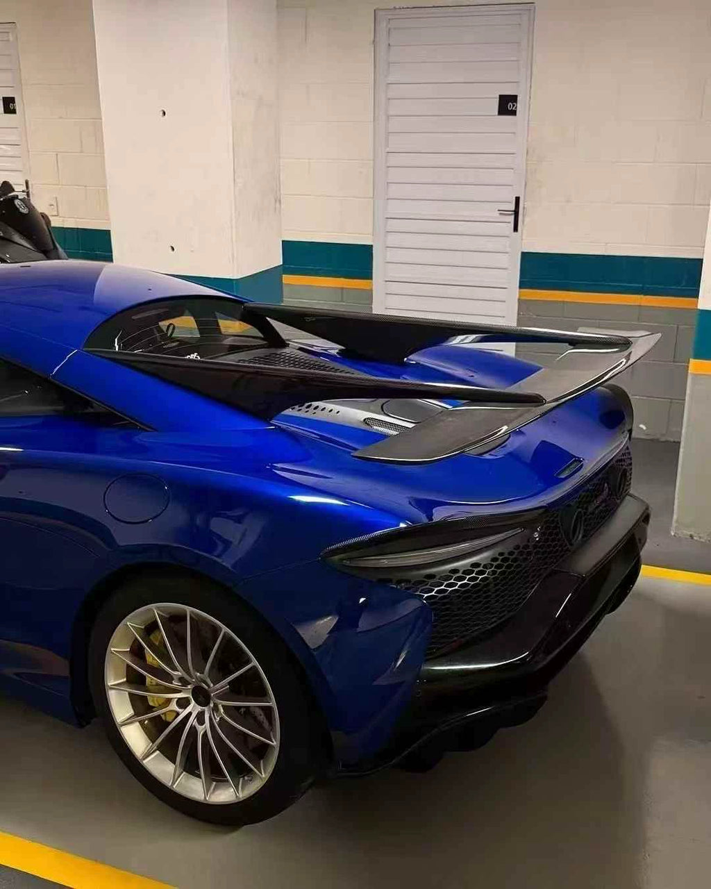 McLaren Artura N-Style Dry Carbon Fiber Aero Kit – Front Lip, Side Skirts, Rear Lip, Rear Wing, Door Sills, Mirror Covers