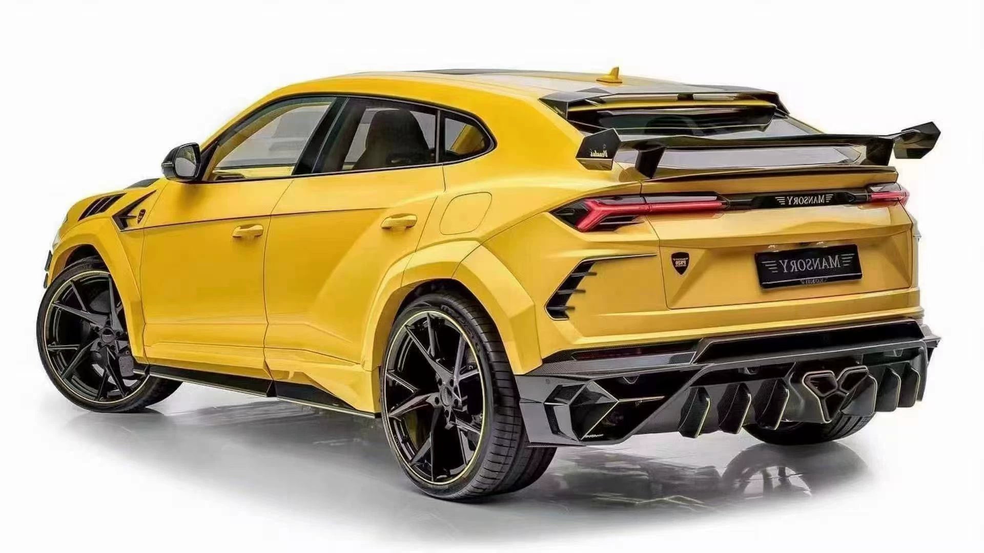 Lamborghini Urus MSY-Style Dry Carbon Fiber Widebody Kit (2nd Generation)