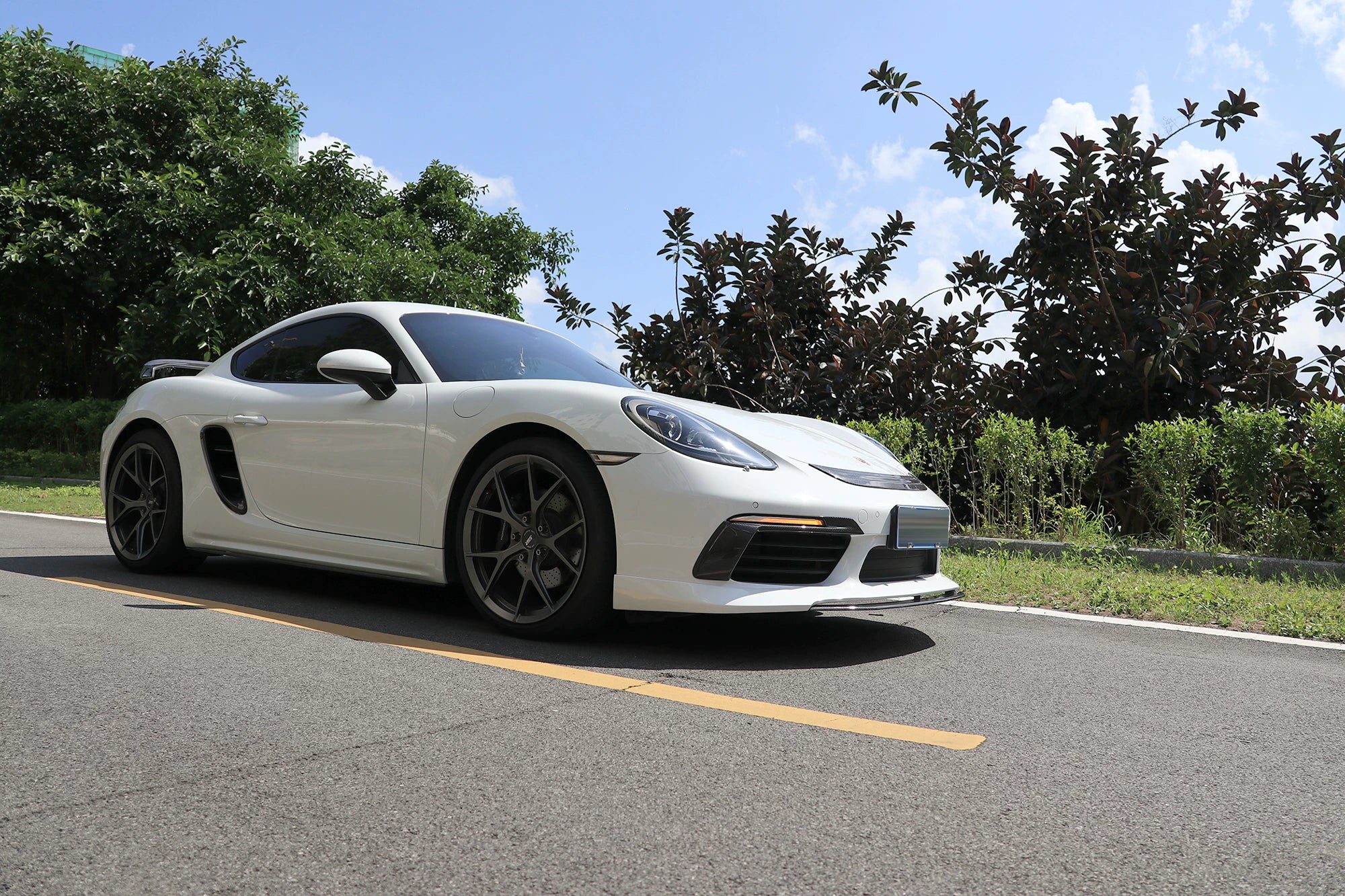Porsche 718 Boxster Cayman Techart-Style Carbon Fiber Aero Kit – Front Lip, Side Skirts, Rear Lip, Wing