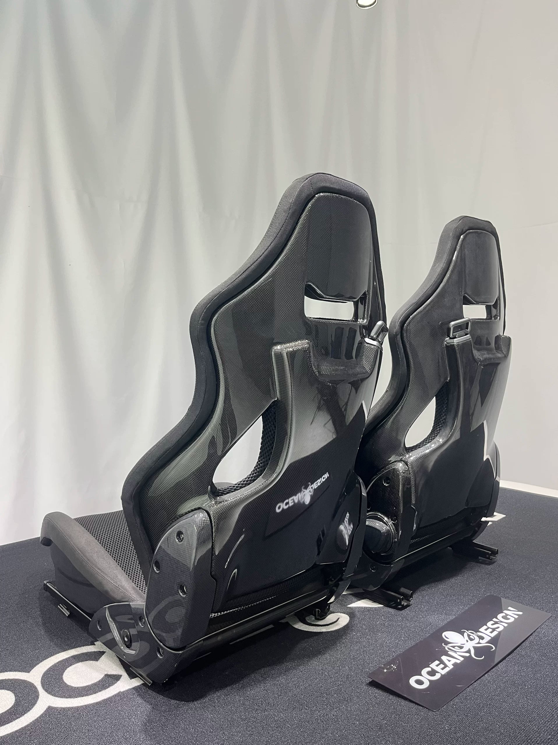 Ferrari F430 458 488 F8 Dry Carbon Fiber One-Piece Racing Bucket Seat – Alcantara, Lightweight