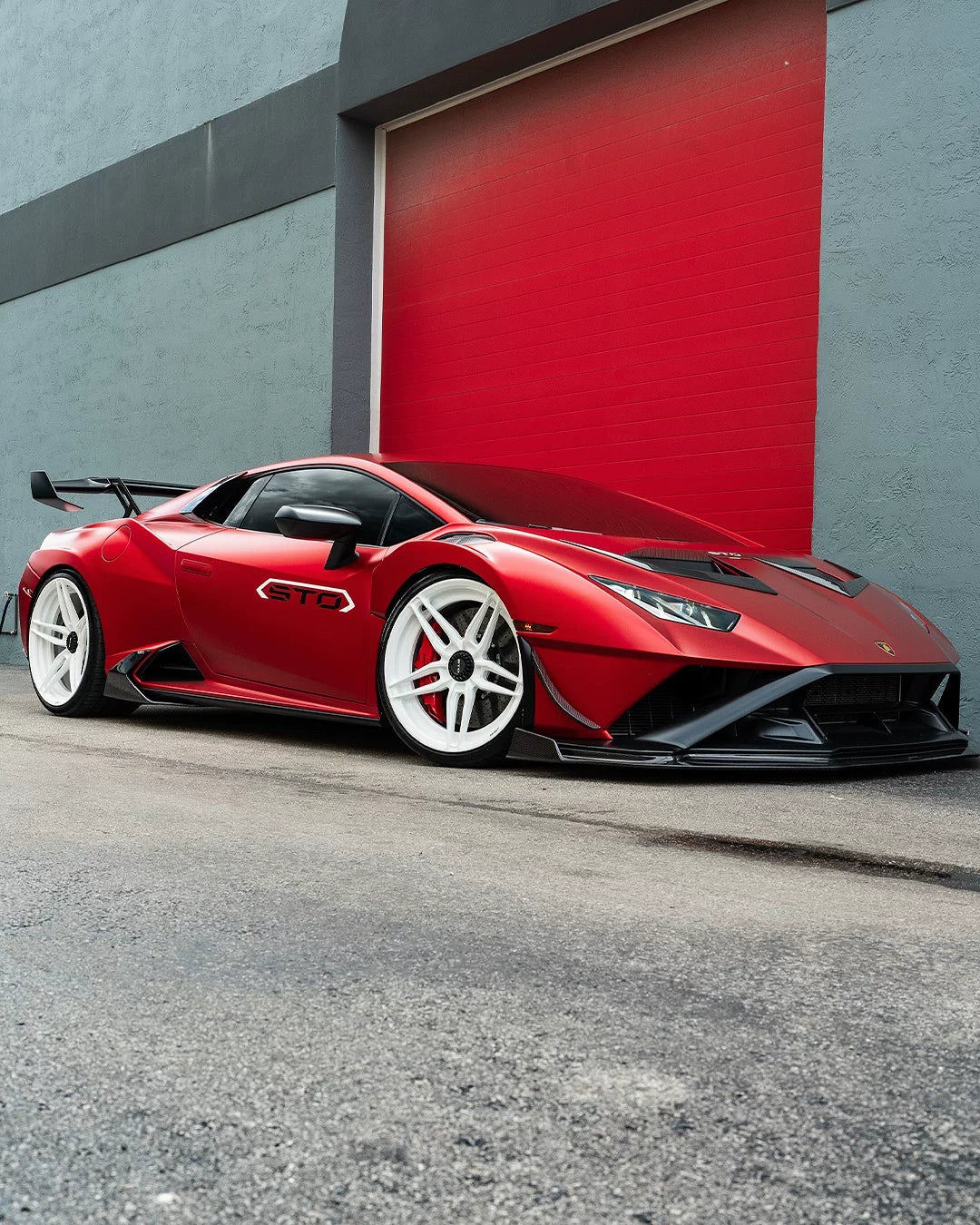 Lamborghini Huracan STO V-Style Dry Carbon Fiber Aero Kit – Front Lip, Side Skirts, Rear Lip, Vents, Canards