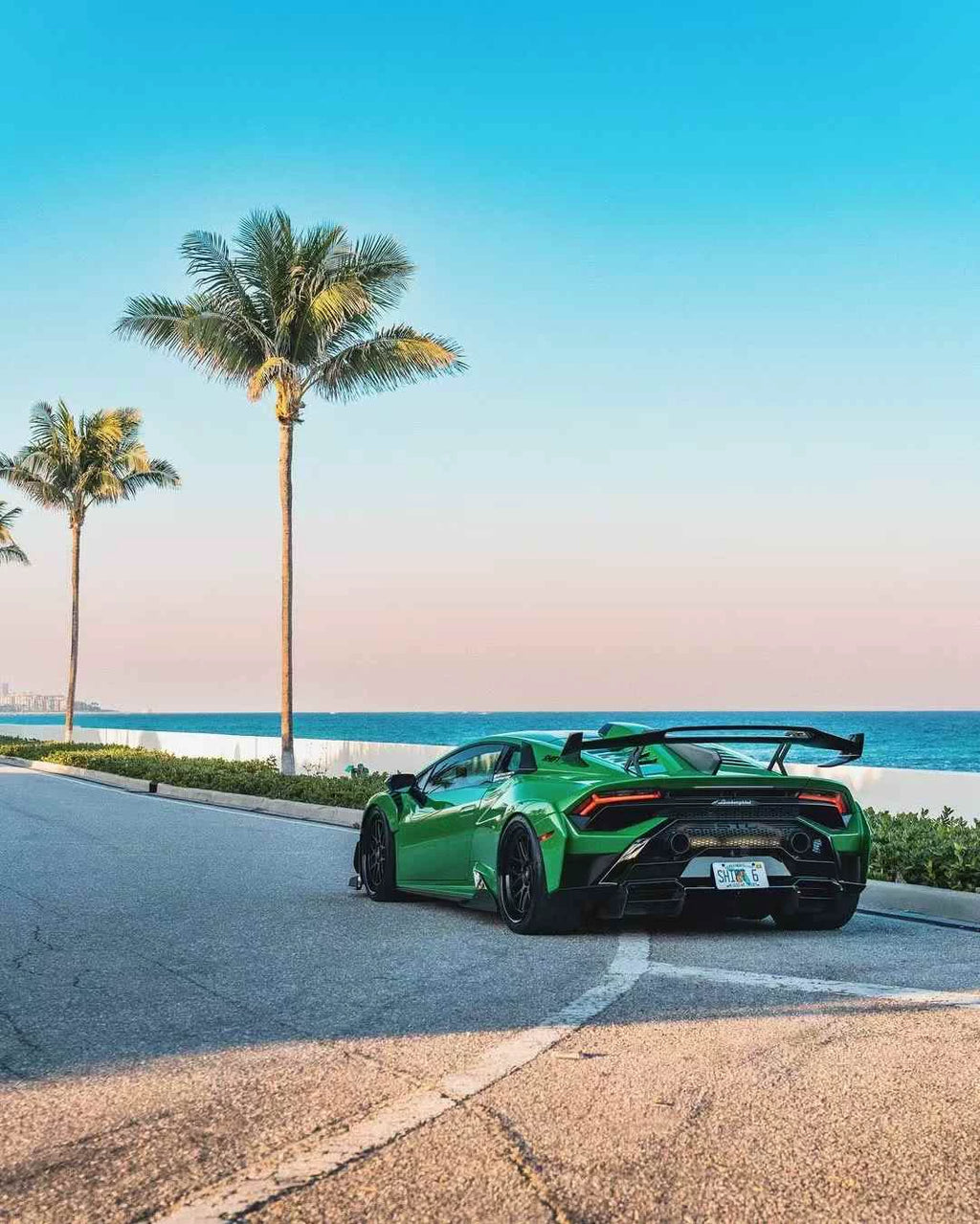 Lamborghini Huracan STO V-Style Dry Carbon Fiber Aero Kit – Front Lip, Side Skirts, Rear Lip, Vents, Canards