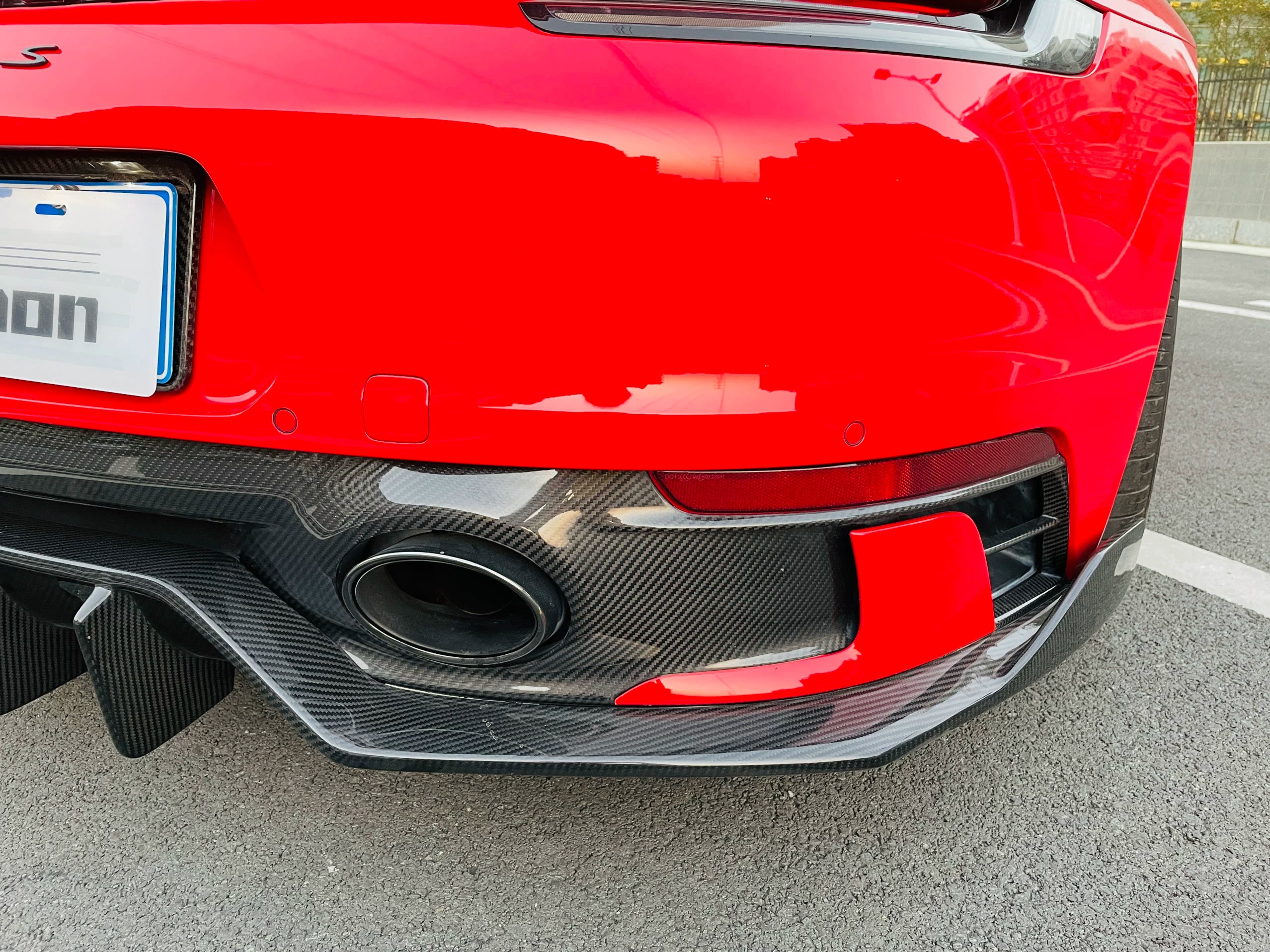 Porsche 911 992.1 MIW-Style Dry Carbon Fiber Aero Kit – Front Lip, Side Skirts, Rear Lip, Canards, Wing