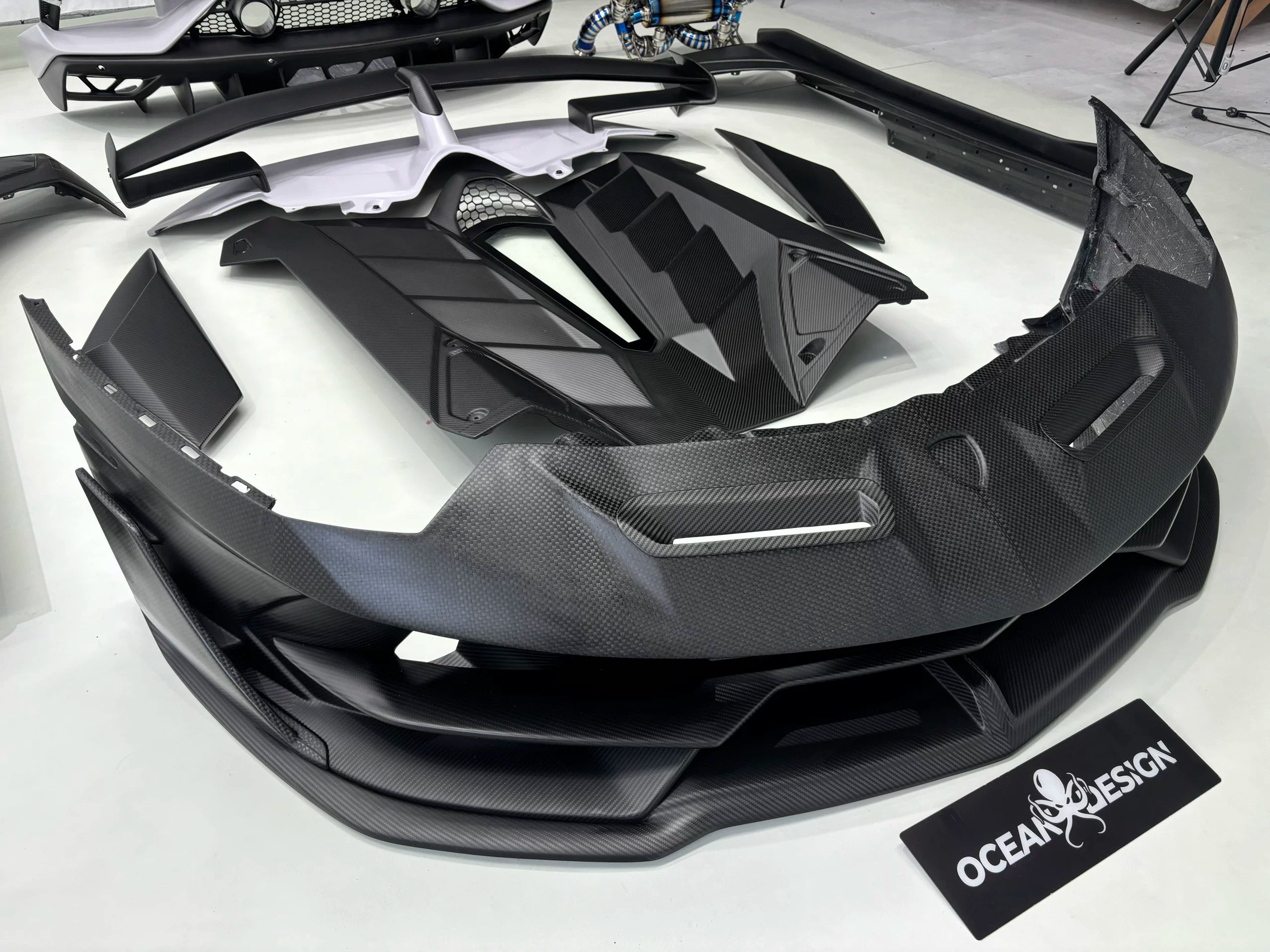 Lamborghini Aventador SVJ-Style Dry Carbon Fiber Full Body Kit (LP700 / LP720 / LP740 / LP750)