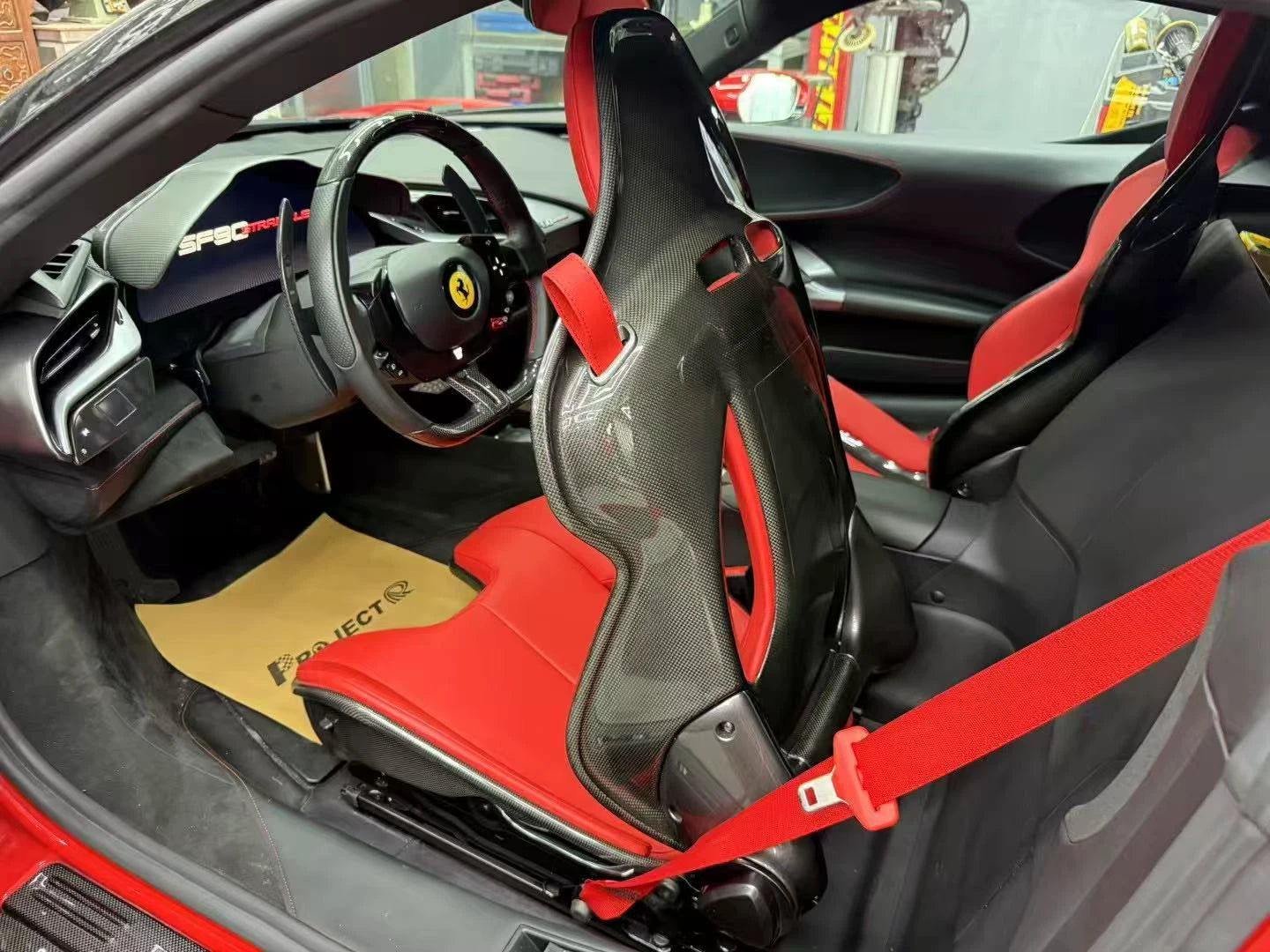 Ferrari 296 GTB / SF90 Dry Carbon Fiber One-Piece Racing Bucket Seat