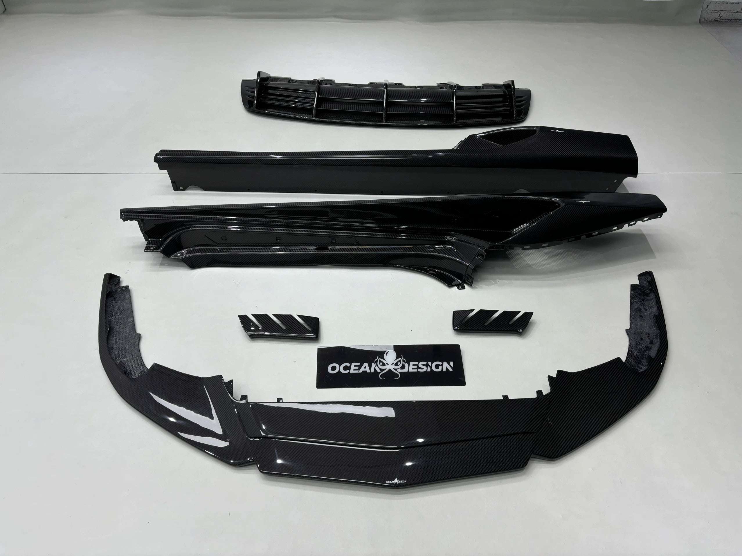 Lamborghini Huracan EVO RWD Novitec N-Style Dry Carbon Fiber Front Lip & Corner Pieces
