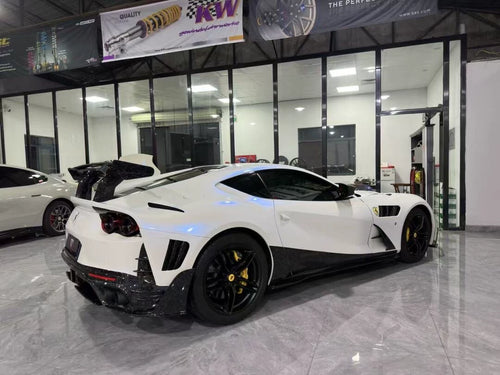 Ferrari 812 Superfast GTS MSY-Style Dry Carbon Fiber Widebody Kit