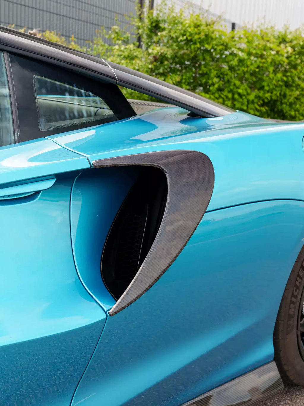 McLaren Artura CT-Style Dry Carbon Fiber Aero Kit – Front Lip, Side Skirts, Rear Lip, Rear Wing, Mirror Covers