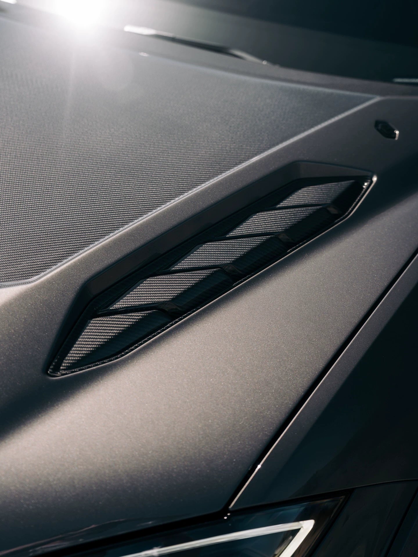 Lamborghini Urus SE U-Style Dry Carbon Fiber Aero Kit – Front Lip, Side Skirts, Wheel Arches, Hood & More