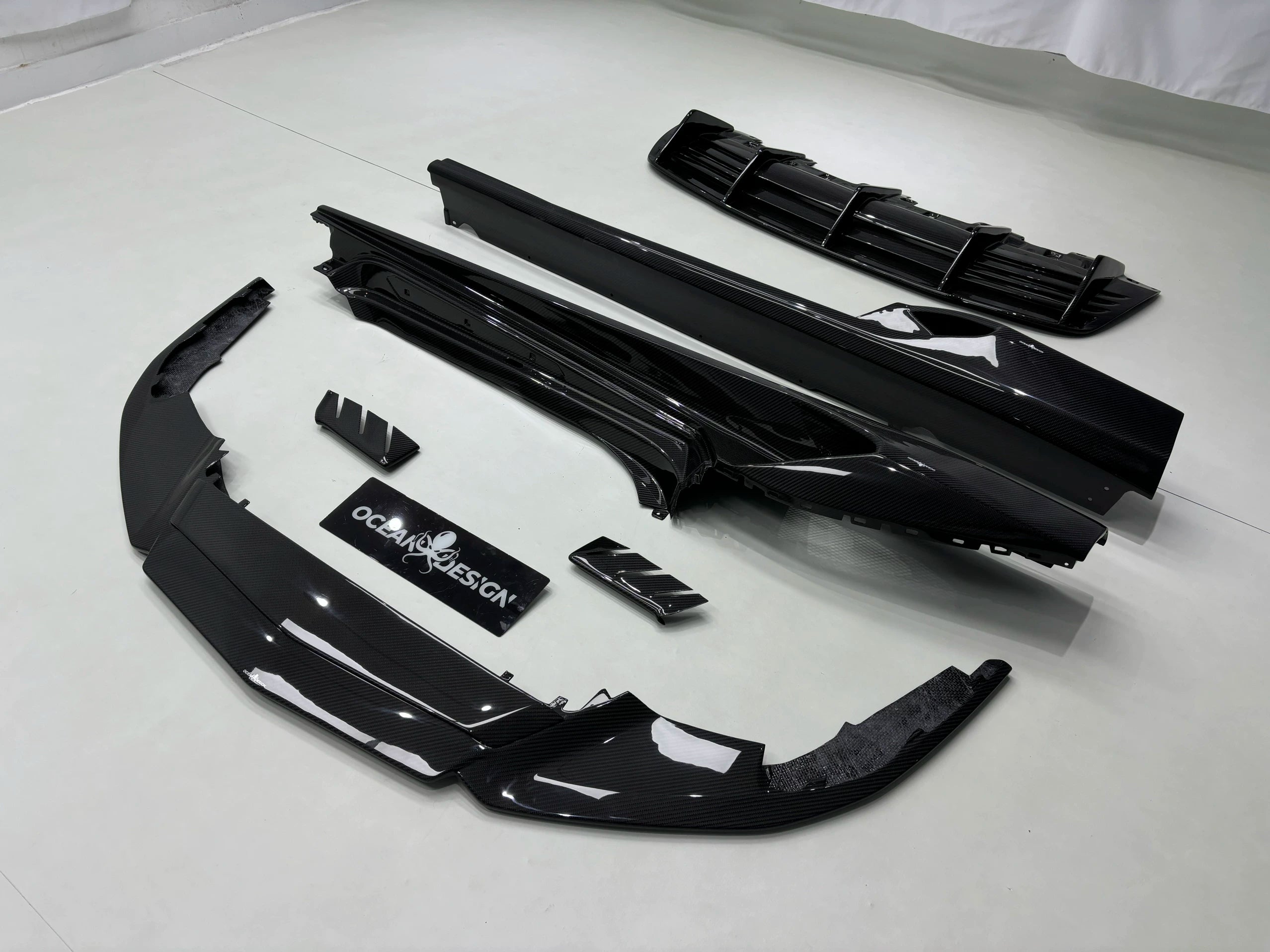 Lamborghini Huracan EVO RWD Novitec N-Style Dry Carbon Fiber Front Lip & Corner Pieces