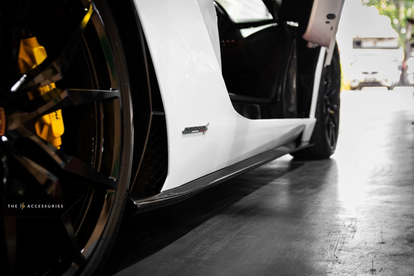Lamborghini Aventador LP740 (S) OEM-Style Dry Carbon Fiber Aero Kit – Front Lip, Side Skirts, Rear Wing & More