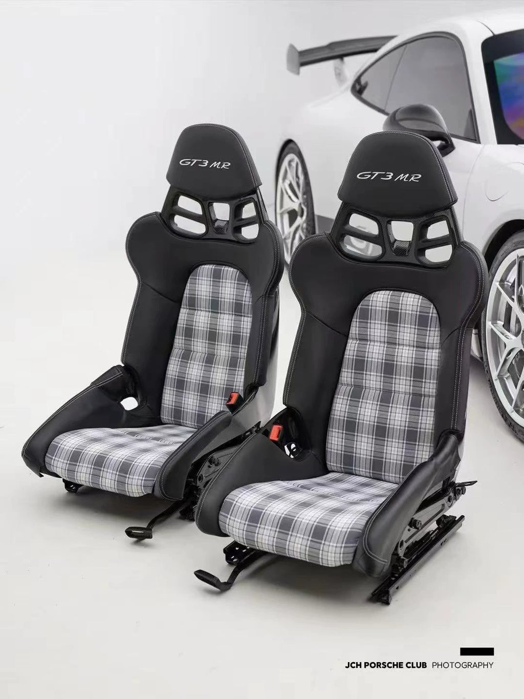 Porsche 911 GT3 RS-Style Dry Carbon Fiber One-Piece Racing Bucket Seat – Pepita, Lightweight