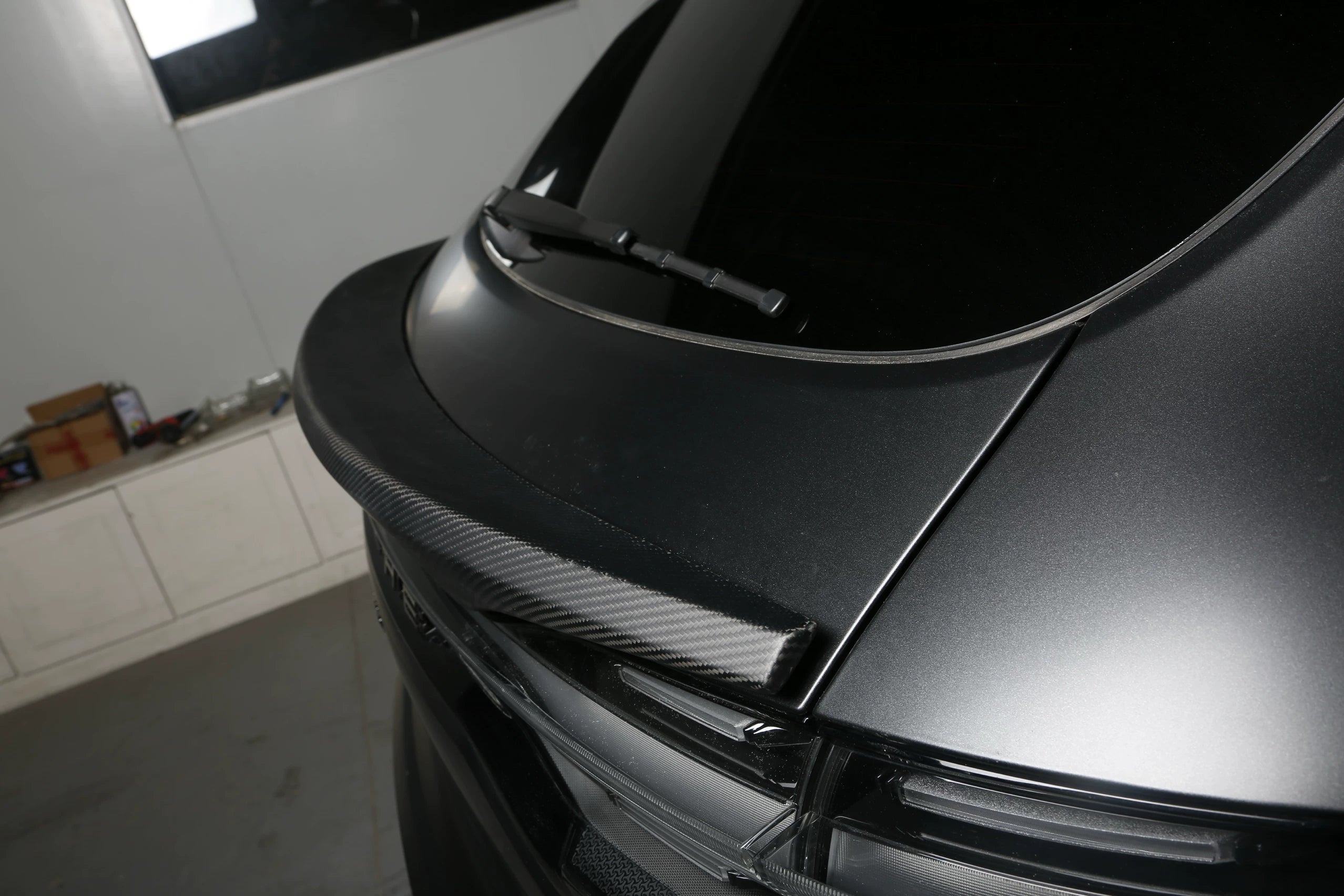 Porsche Macan Techart-Style Carbon Fiber Aero Kit – Front Lip, Side Skirts, Rear Lip, Wing, Front Vents