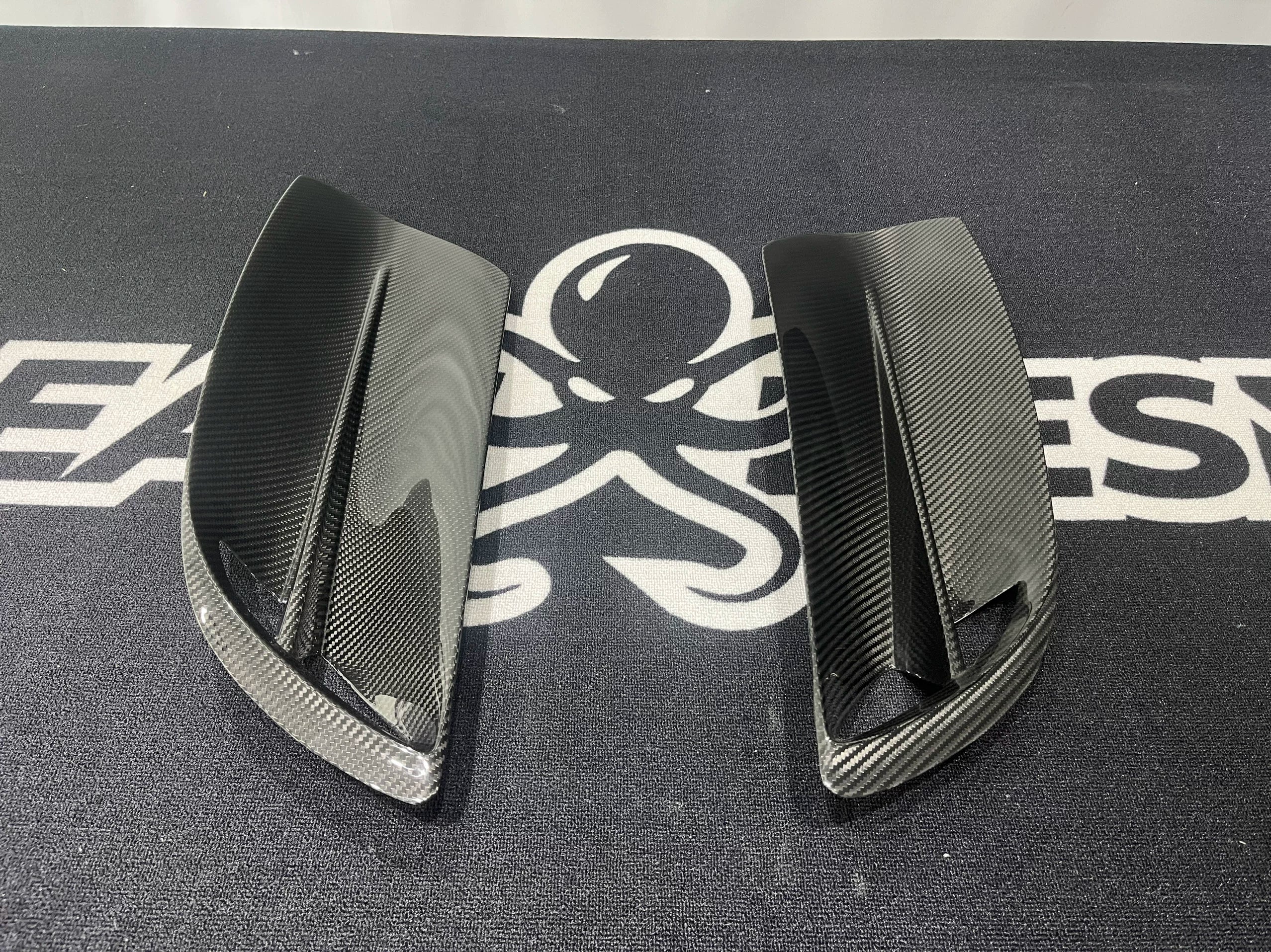 Maserati MC20 MSY Style Dry Carbon Fiber Aero Kit – Front Lip, Rear Lip, Diffuser, Hood, Side Skirts, Rear Wing, Mirror Covers, Engine Bay Trim