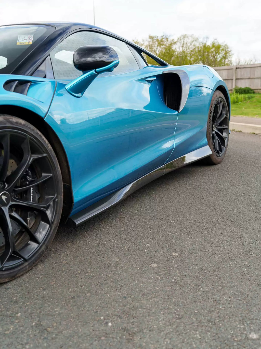 McLaren Artura CT-Style Dry Carbon Fiber Aero Kit – Front Lip, Side Skirts, Rear Lip, Rear Wing, Mirror Covers