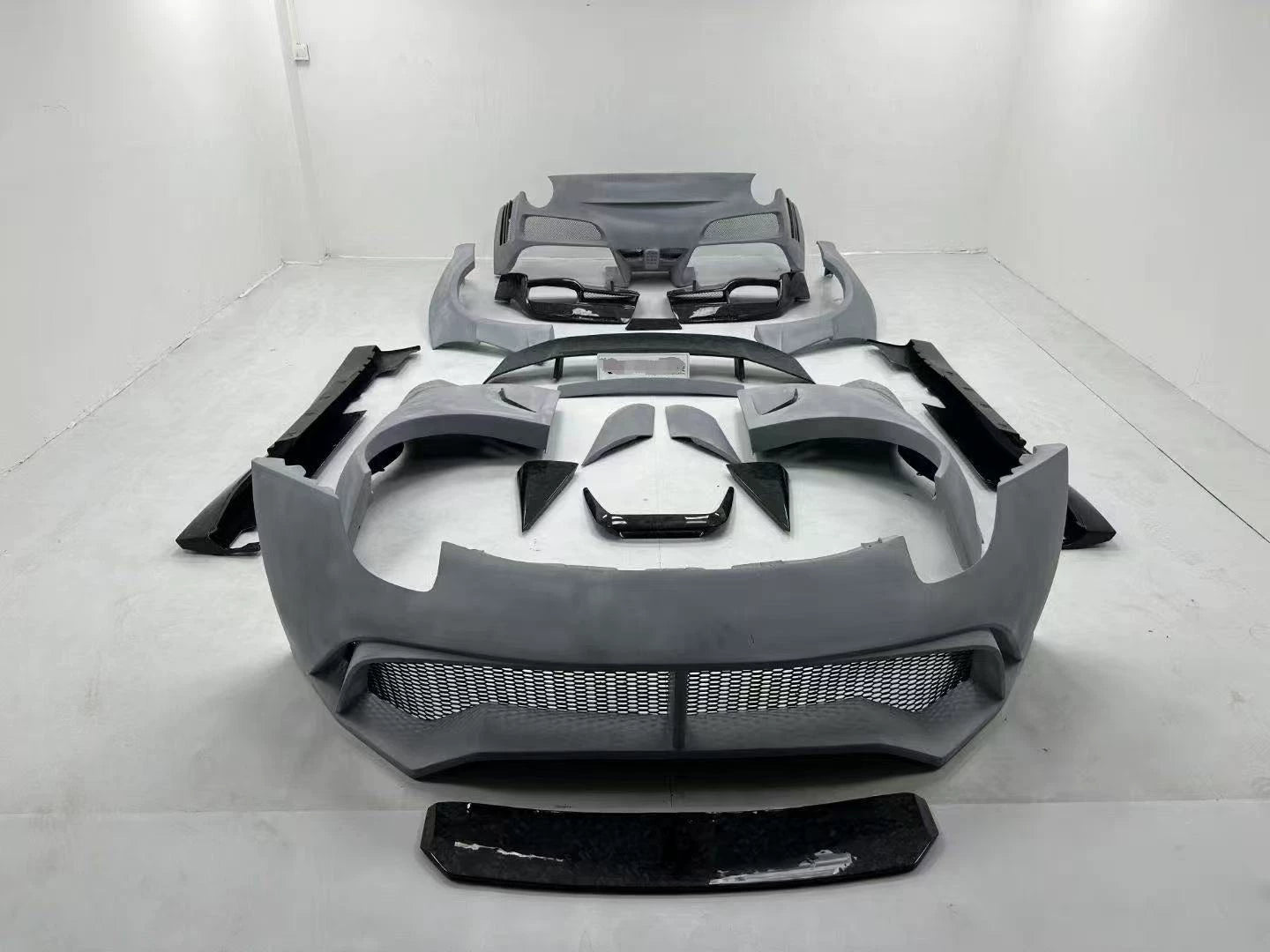 Ferrari F12 N-Largo-Style Semi-Carbon Fiber Widebody Kit