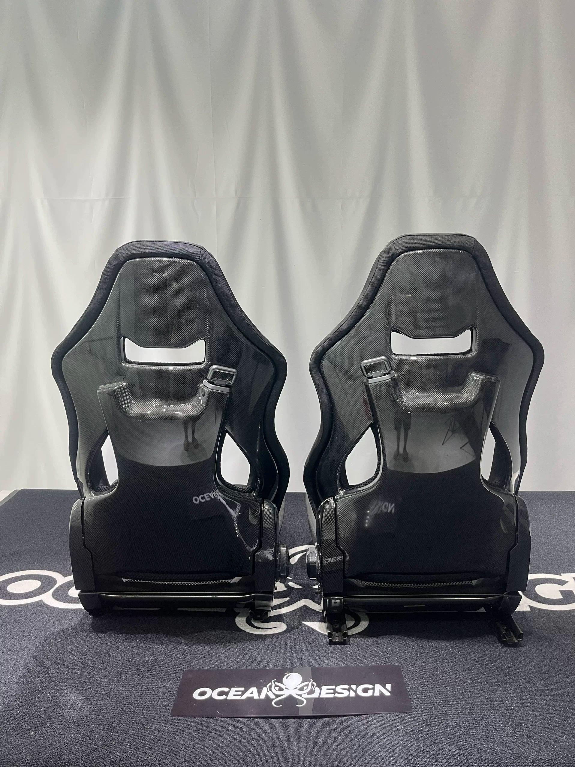 Ferrari F430 458 488 F8 Dry Carbon Fiber One-Piece Racing Bucket Seat – Alcantara, Lightweight