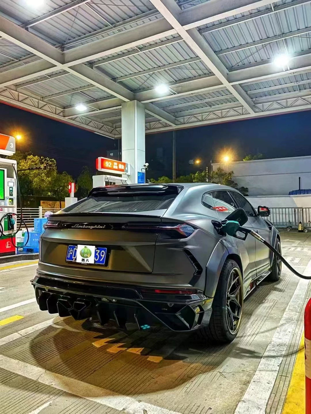 Lamborghini Urus MSY-Style Dry Carbon Fiber Widebody Kit (1st Generation)