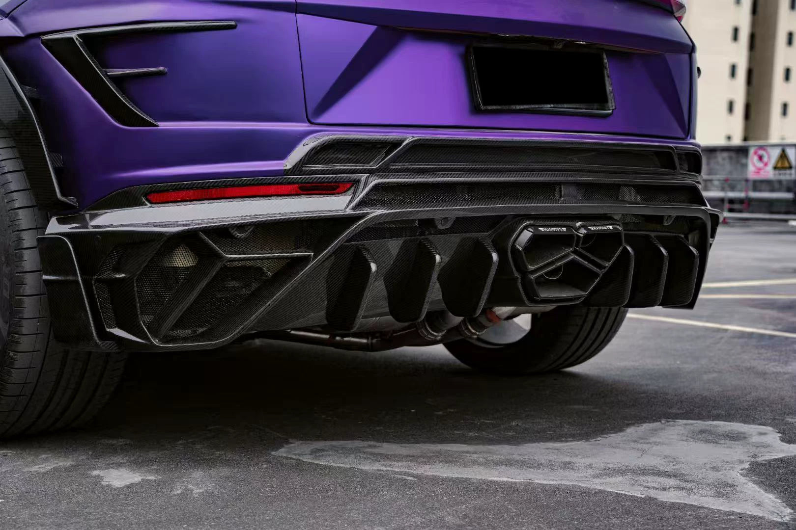 Lamborghini Urus MSY-Style Dry Carbon Fiber Widebody Kit (3rd Generation)