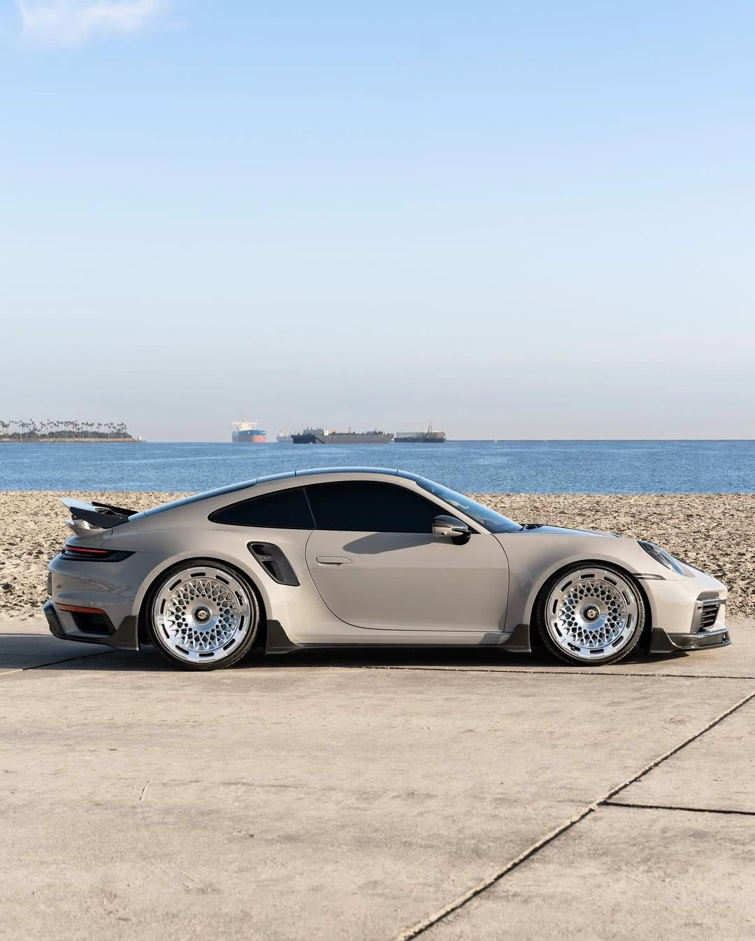 Porsche 911 992.1 Turbo S 9D-Style Dry Carbon Fiber Aero Kit – Front Lip, Hood, Side Skirts, Rear Lip, Wing