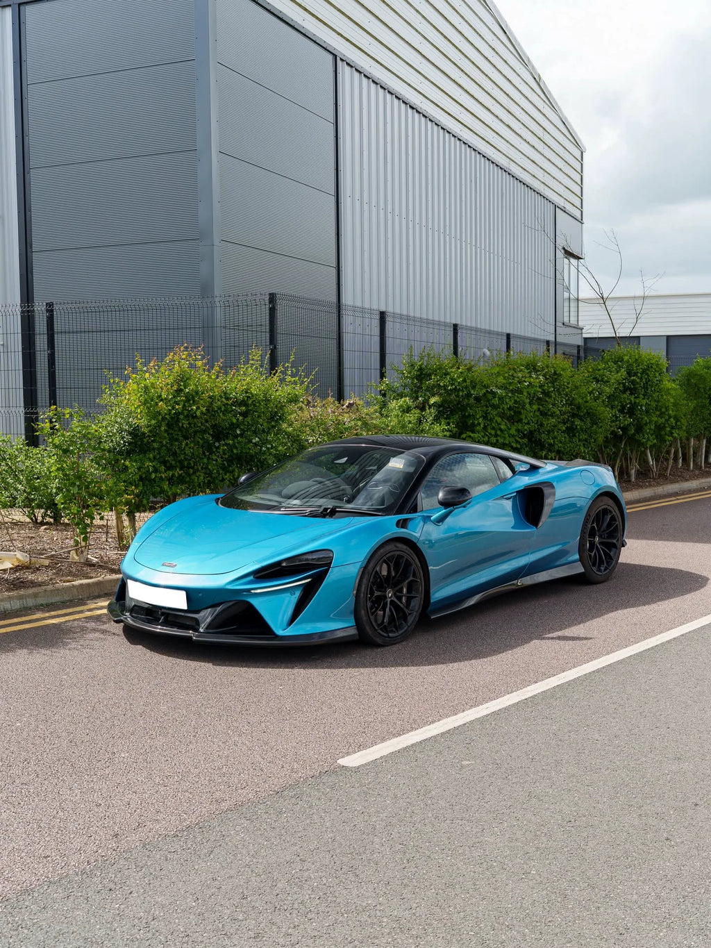 McLaren Artura CT-Style Dry Carbon Fiber Aero Kit – Front Lip, Side Skirts, Rear Lip, Rear Wing, Mirror Covers