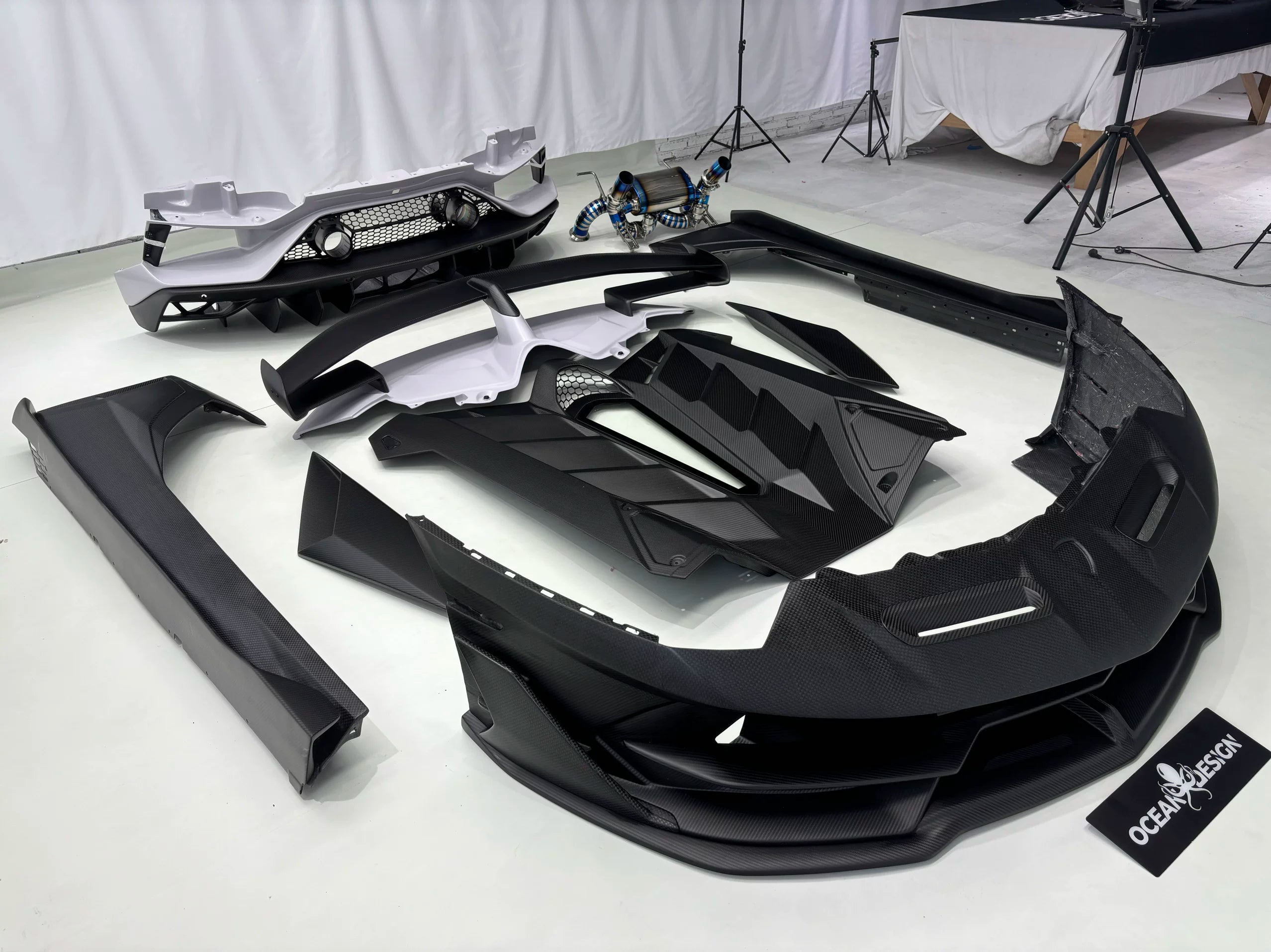 Lamborghini Aventador SVJ-Style Dry Carbon Fiber Full Body Kit (LP700 / LP720 / LP740 / LP750)