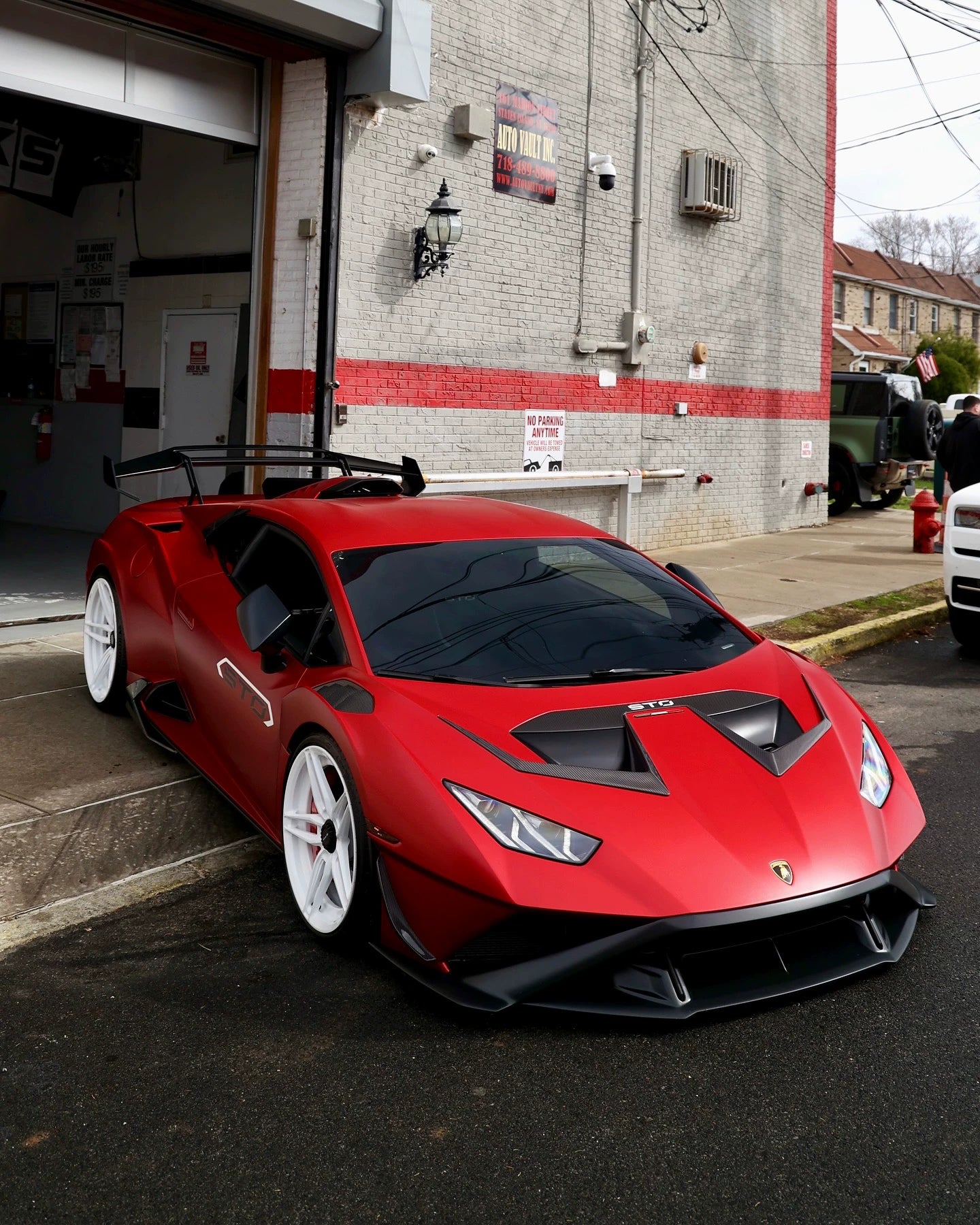 Lamborghini Huracan STO V-Style Dry Carbon Fiber Aero Kit – Front Lip, Side Skirts, Rear Lip, Vents, Canards