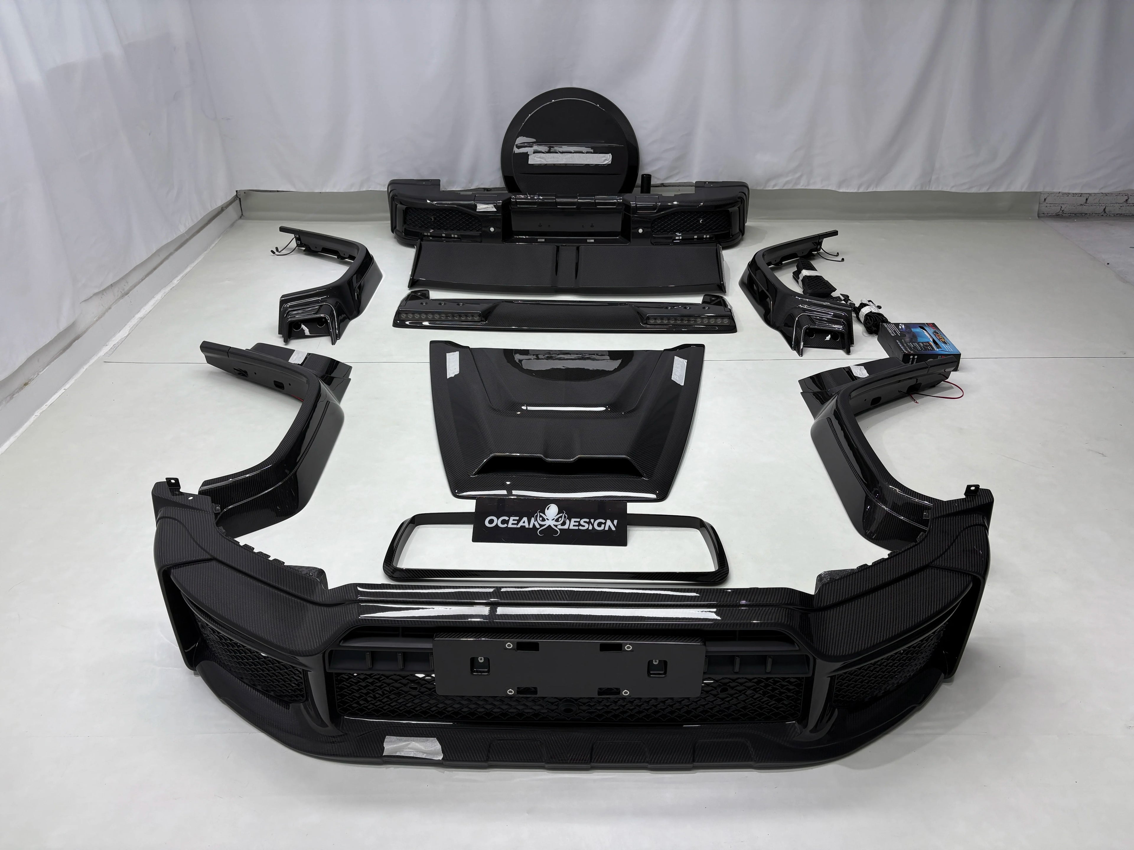 Mercedes-Benz G-Class W464 / W465 G800 Style Dry Carbon Fiber Wide Body Kit – Complete Conversion