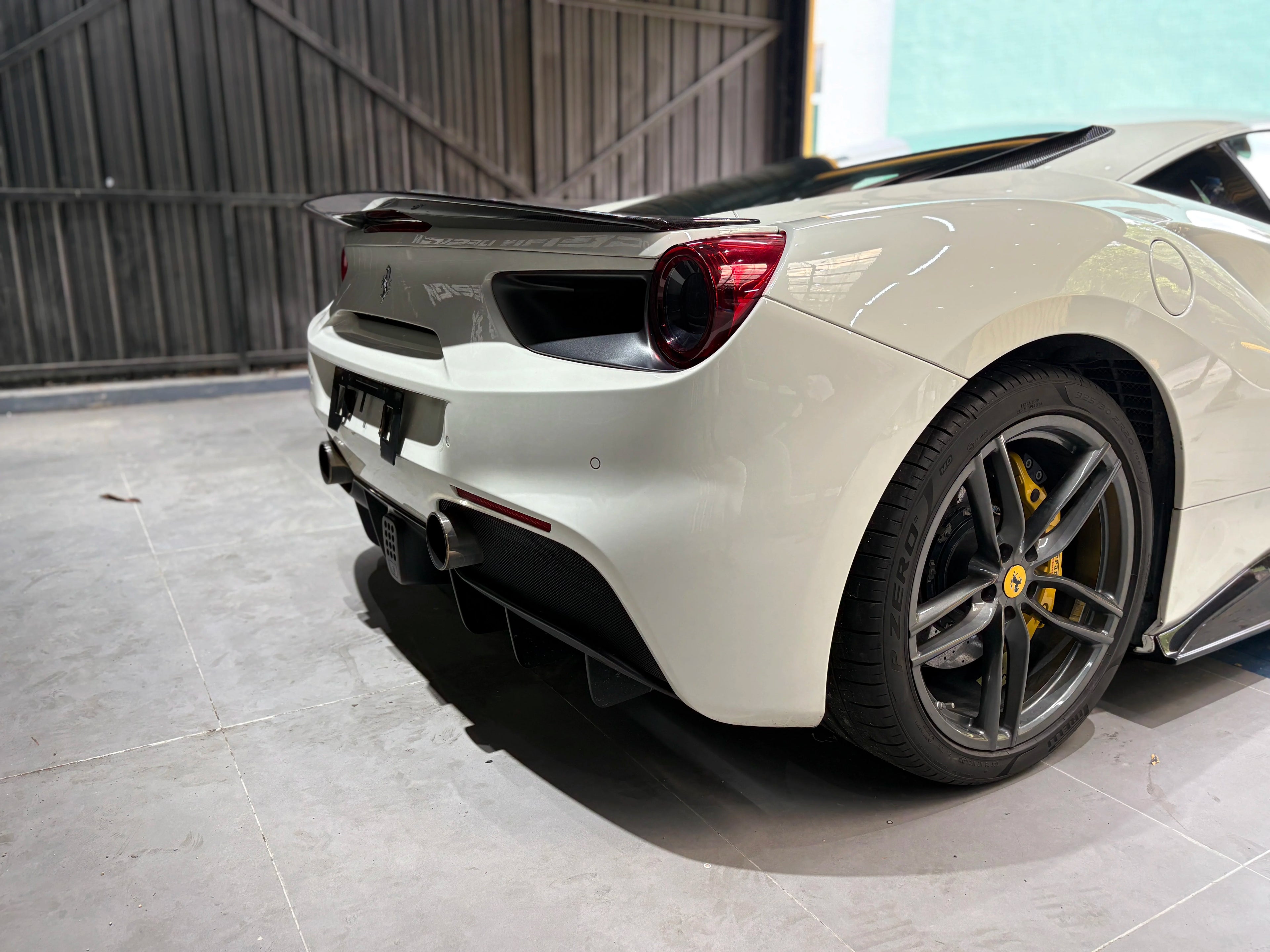 Ferrari 488 GTB Spider V-Style Dry Carbon Fiber Aero Kit – Front Lip, Side Skirts, Spoiler, Wing