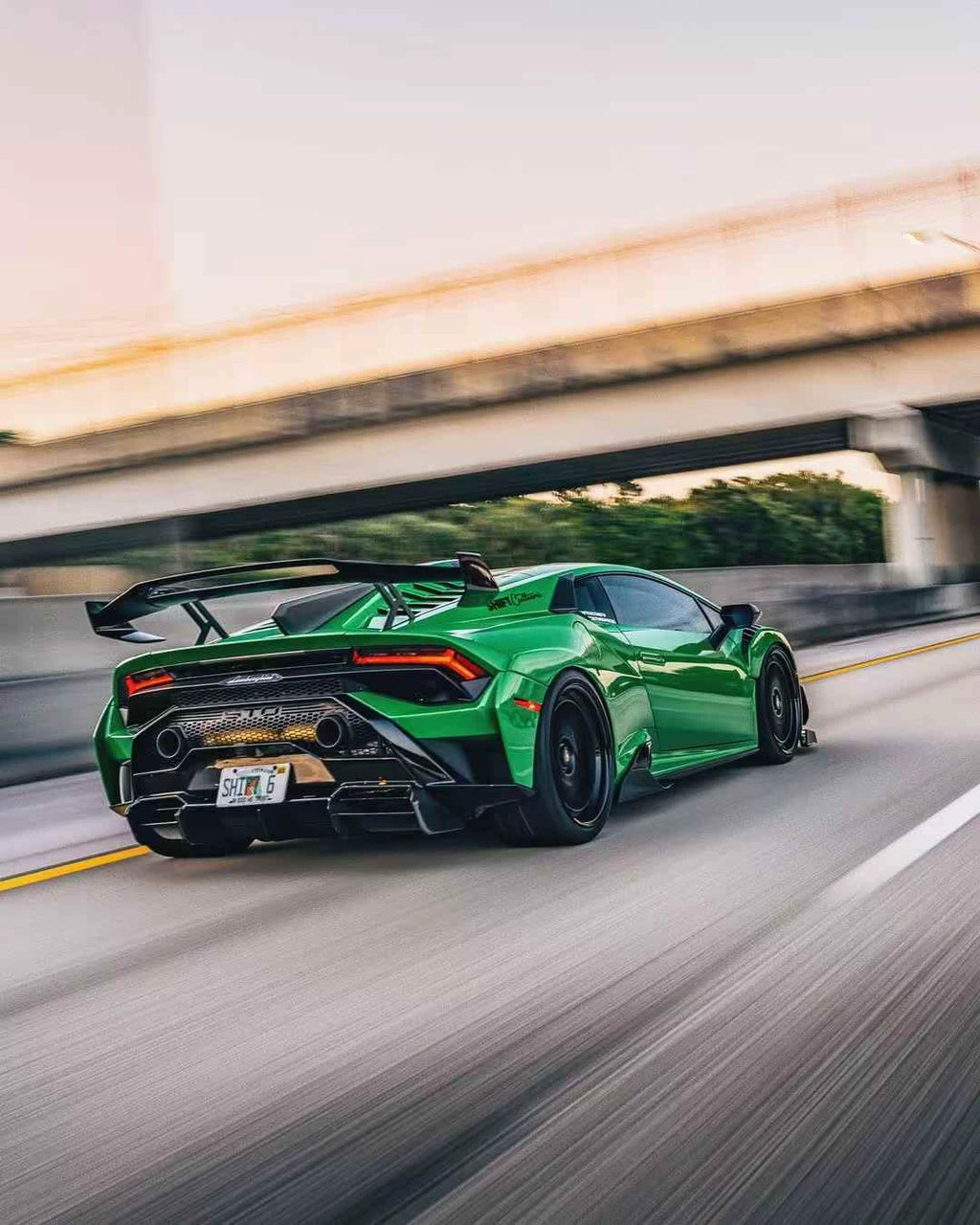 Lamborghini Huracan STO V-Style Dry Carbon Fiber Aero Kit – Front Lip, Side Skirts, Rear Lip, Vents, Canards