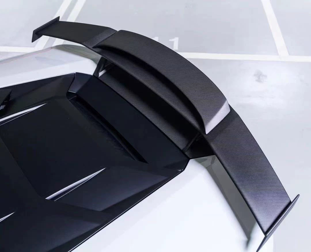 Lamborghini Huracan LP580 LP600 LP610 MAD-Style Dry Carbon Fiber Aero Kit – Corner Pieces, Side Skirts, Wing