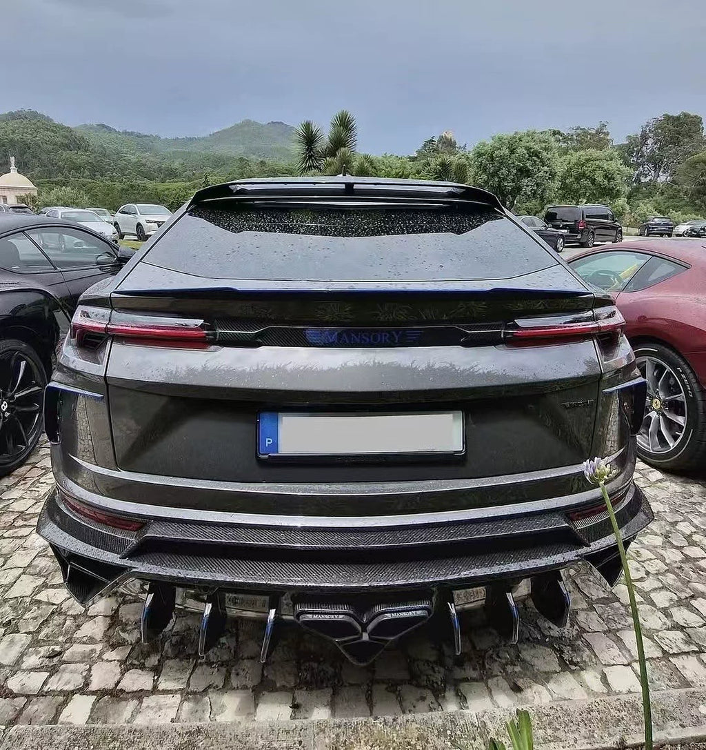 Lamborghini Urus MSY-Style Dry Carbon Fiber Widebody Kit (2nd Generation)