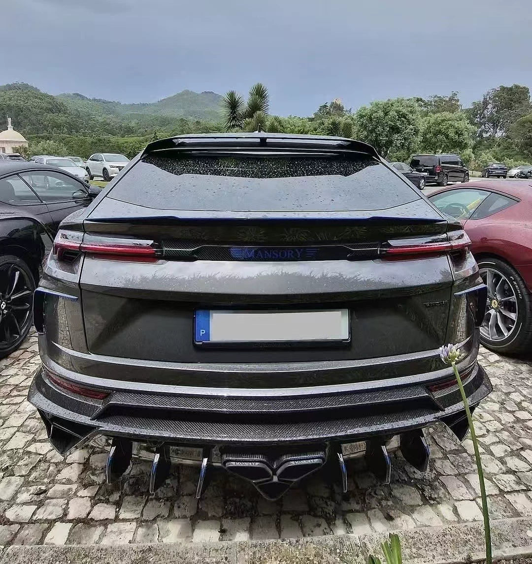 Lamborghini Urus MSY-Style Dry Carbon Fiber Widebody Kit (2nd Generation)