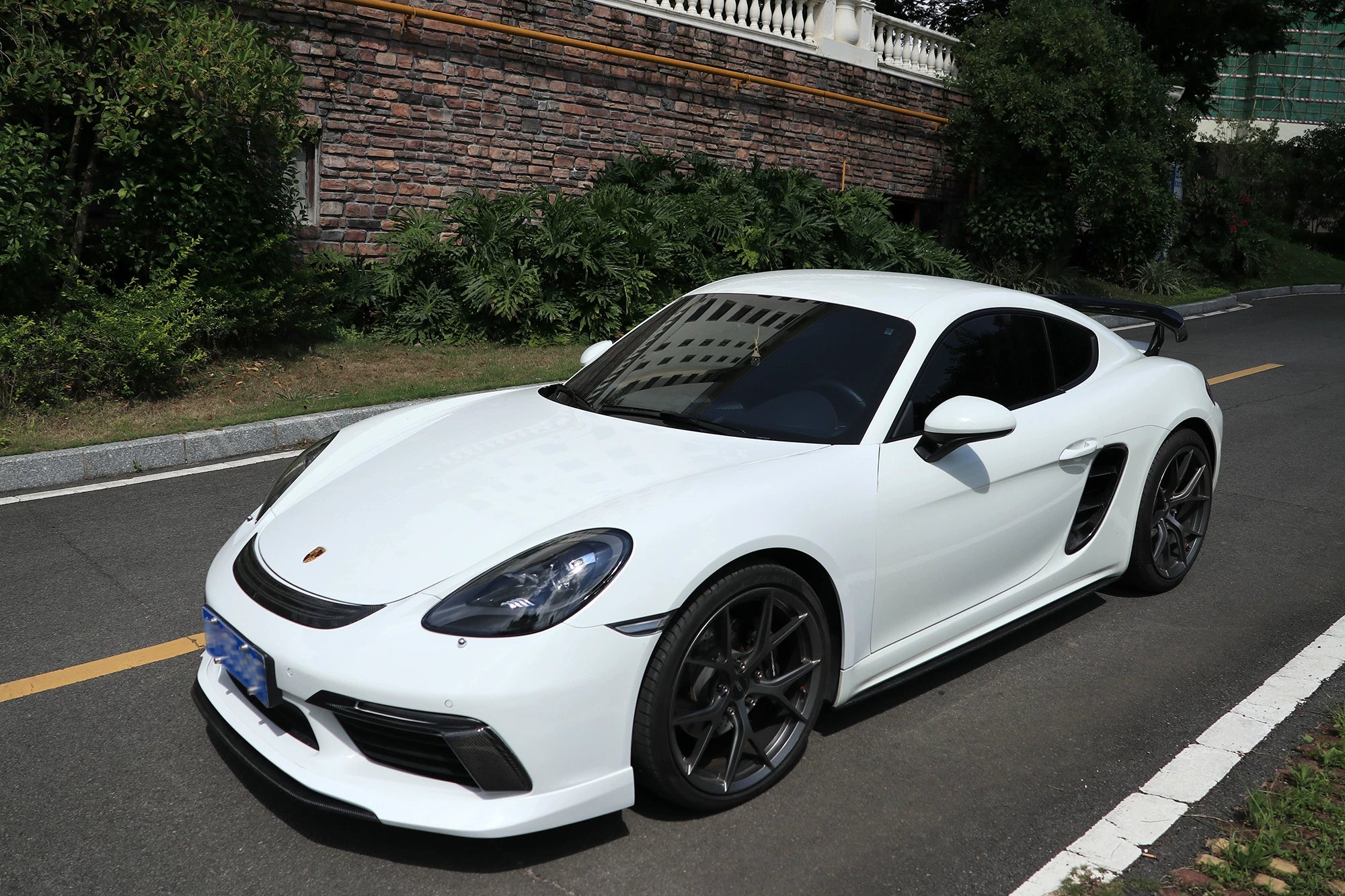 Porsche 718 Boxster Cayman Techart-Style Carbon Fiber Aero Kit – Front Lip, Side Skirts, Rear Lip, Wing