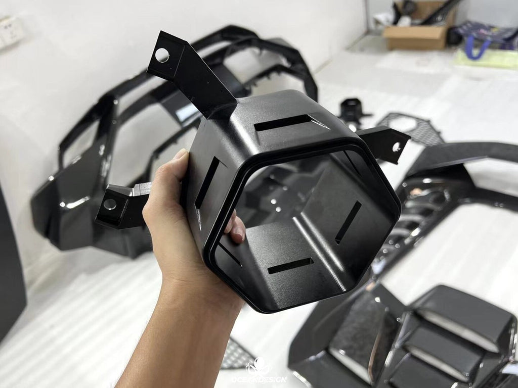 Lamborghini Huracan LP580 / LP610 / EVO Tecnica Style Dry Carbon Fiber Full Body Kit
