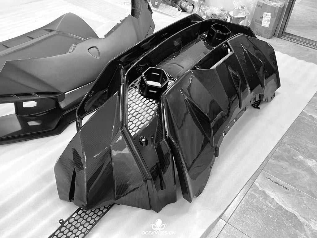 Lamborghini Huracan LP580 / LP610 / EVO Tecnica Style Dry Carbon Fiber Full Body Kit