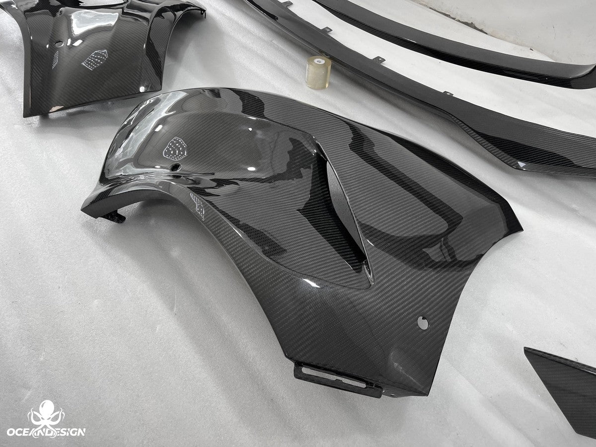 Aston Martin DBX / DBX 707 Dry Carbon Fiber Aero Kit – Front Bumper / Side Skirts / Rear Bumper / Wing / DRL