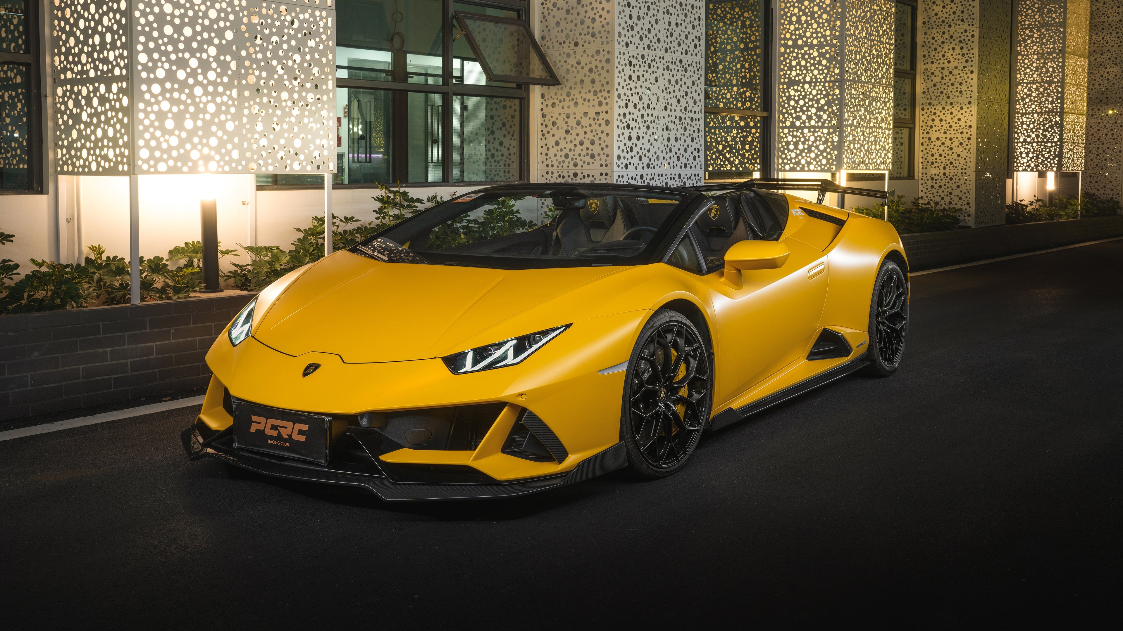 Lamborghini Huracan EVO OceanDesign dry carbon fiber body kit – front lip, side skirts, wing