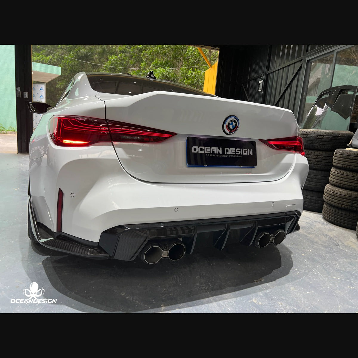 BMW G80 M3 / G82 M4 CSL-Style Dry Carbon Fiber Trunk Lid with Duck Tail Spoiler