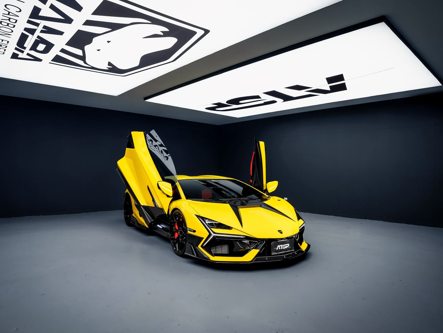 Lamborghini Revuelto M Style Carbon Fiber Body Kit
