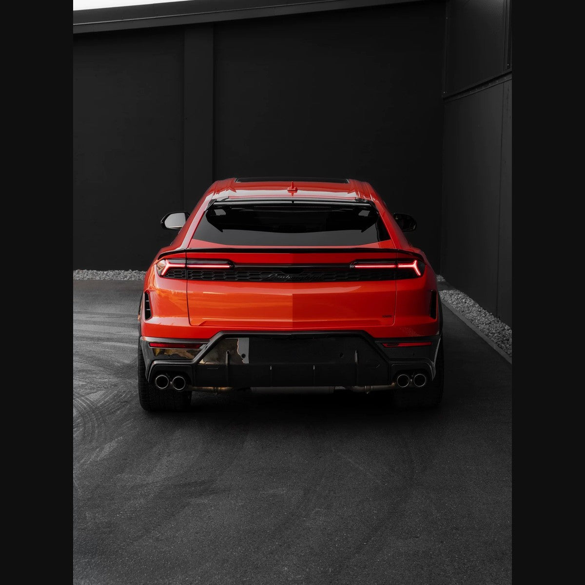 Lamborghini Urus SE N-Style Dry Carbon Fiber Aero Kit – Front Lip / Side Skirts / Rear Lip / Wheel Arches / Hood