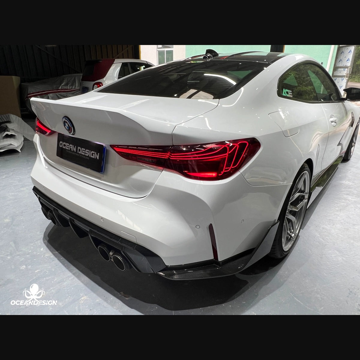 BMW G80 M3 / G82 M4 CSL-Style Dry Carbon Fiber Trunk Lid with Duck Tail Spoiler