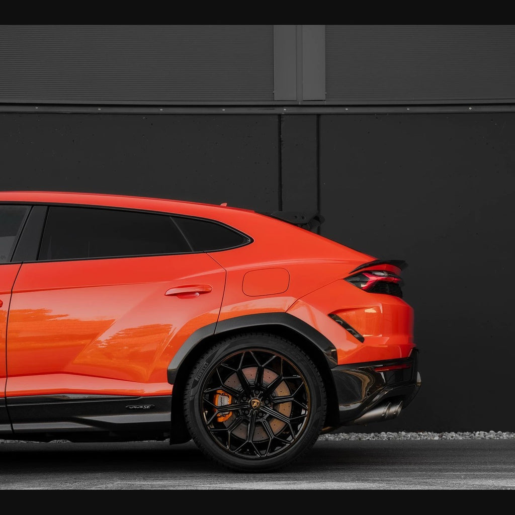 Lamborghini Urus SE N-Style Dry Carbon Fiber Aero Kit – Front Lip / Side Skirts / Rear Lip / Wheel Arches / Hood