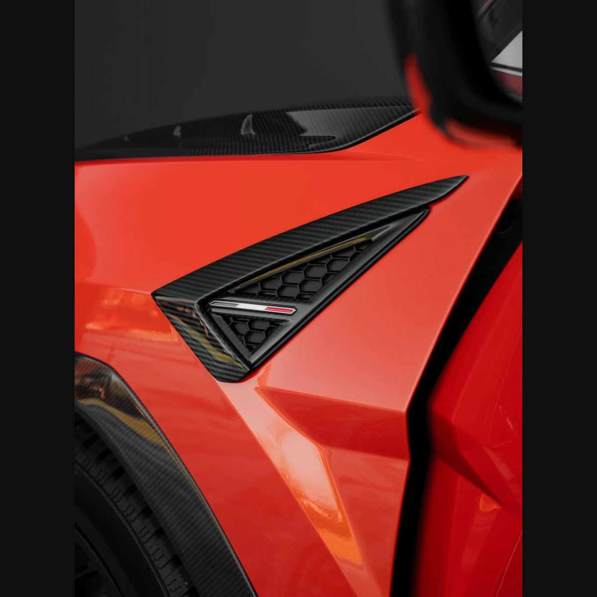 Lamborghini Urus SE N-Style Dry Carbon Fiber Aero Kit – Front Lip / Side Skirts / Rear Lip / Wheel Arches / Hood